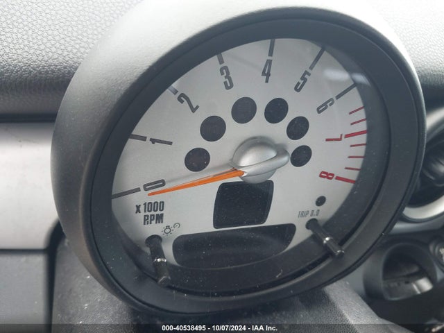 2012 MINI COOPER WMWSU3C58CT260927 Photo 6