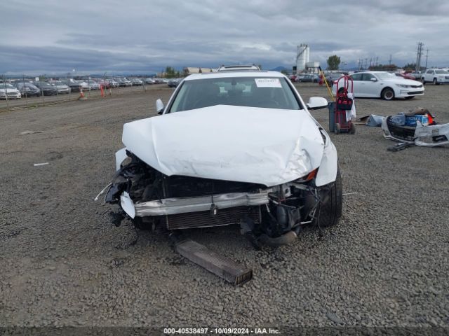 WAUBFAFLXGN014416 Audi A4 2.0t Premium
