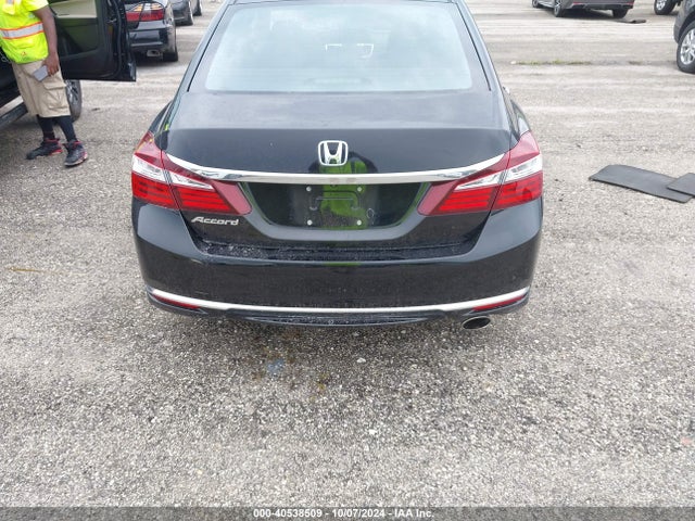 Honda ACCORD LX 2016 1HGCR2F45GA110864 Image 16