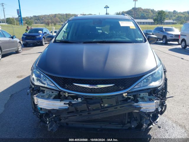 2C4RC1FG4KR714585 Chrysler Pacifica Touring Plus