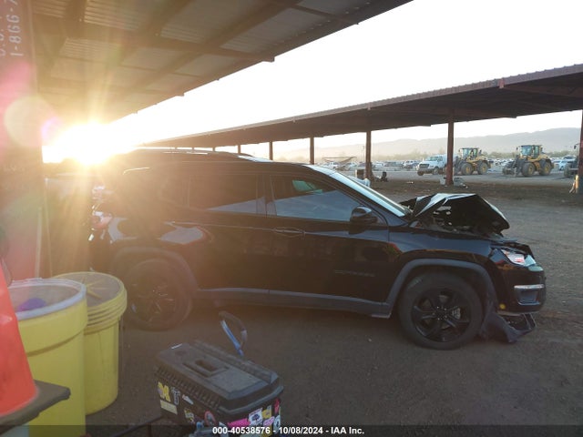 3C4NJCBB7JT495126 Jeep Compass Altitude Fwd