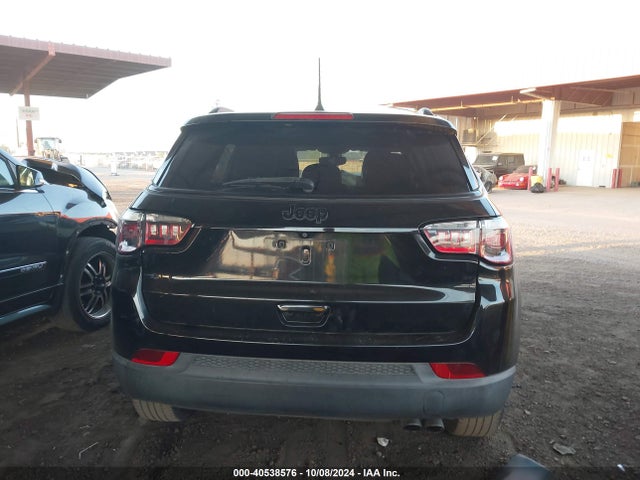 3C4NJCBB7JT495126 Jeep Compass Altitude Fwd