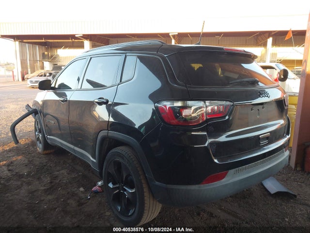 3C4NJCBB7JT495126 Jeep Compass Altitude Fwd