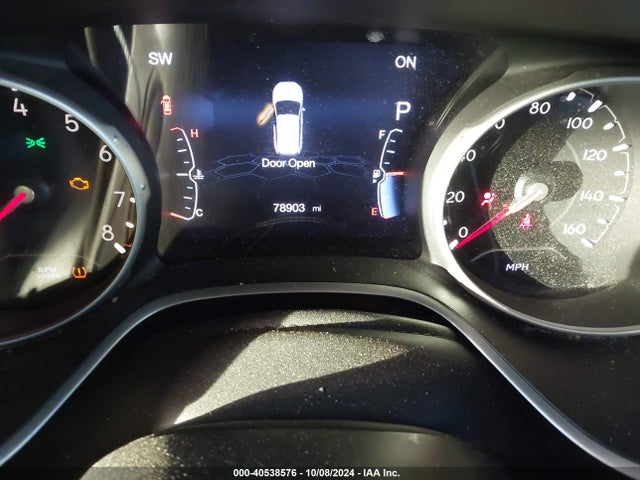 3C4NJCBB7JT495126 Jeep Compass Altitude Fwd