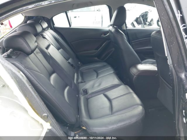 3MZBN1L33JM204700 Mazda Mazda3 Touring