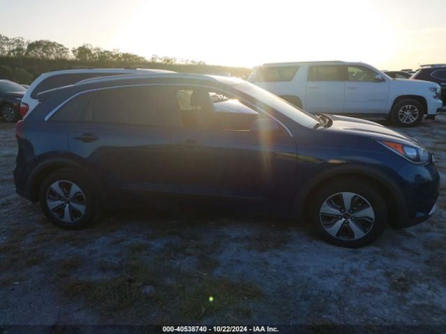 KNDCB3LCXH5036565 KIA NIRO LX