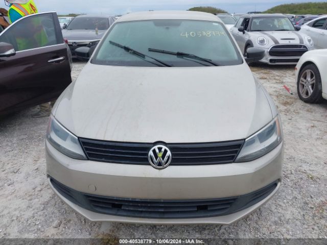 3VW1K7AJ5EM234957 Volkswagen Jetta 2.0l S