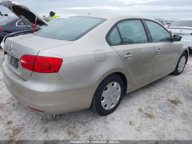 3VW1K7AJ5EM234957 Volkswagen Jetta 2.0l S