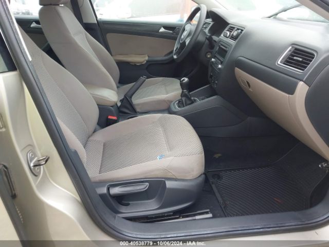 3VW1K7AJ5EM234957 Volkswagen Jetta 2.0l S