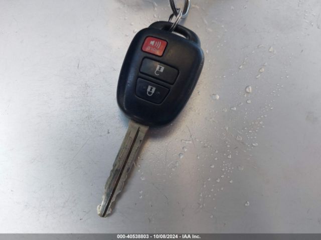 JTDKDTB38E1083605 Toyota Prius C One