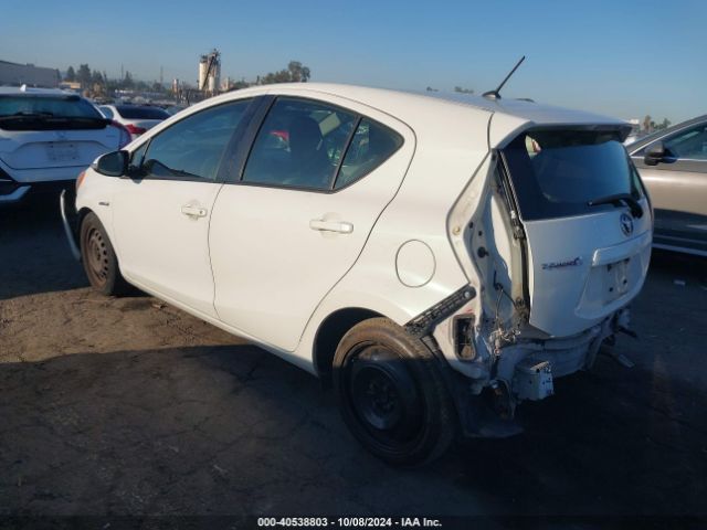 JTDKDTB38E1083605 Toyota Prius C One