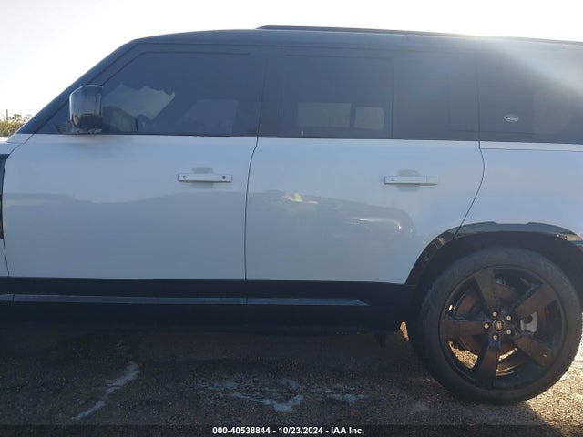 SALE27RU6N2090578 Land Rover Defender 110 X-dynamic Se