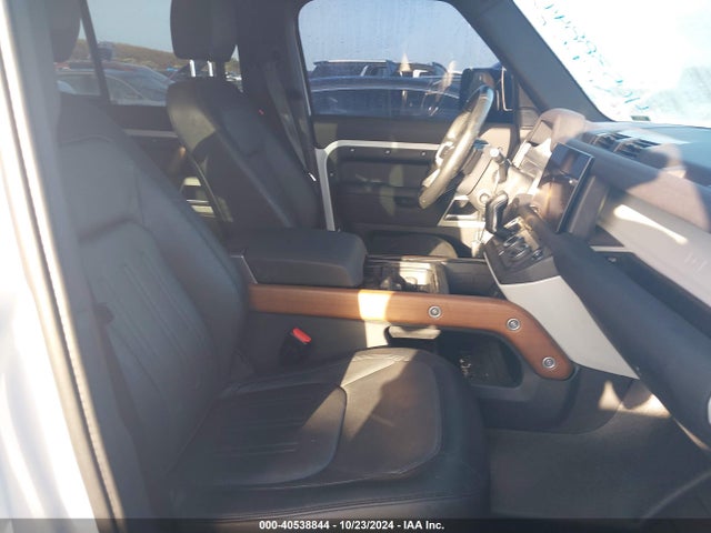 SALE27RU6N2090578 Land Rover Defender 110 X-dynamic Se