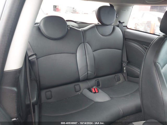 2007 MINI COOPER WMWMF33577TL68531 Photo 7