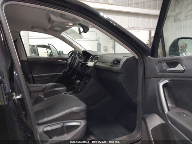 3VV2B7AX2JM001142 Volkswagen Tiguan 2.0t Se/2.0t Sel