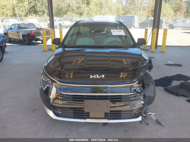 KNDCR3LE2R5128266 KIA Niro Ex Touring