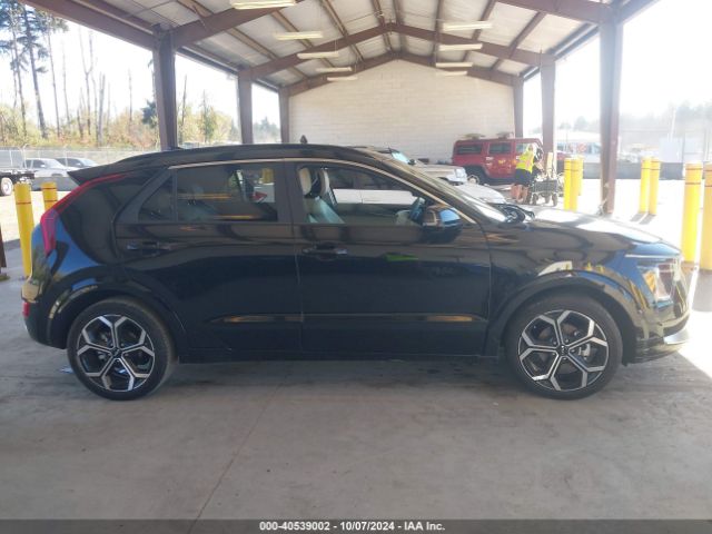 KNDCR3LE2R5128266 KIA Niro Ex Touring
