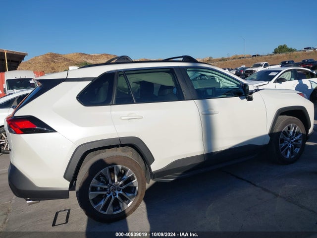 Toyota Rav4 Xle Premium 2022 2T3C1RFV9NW230642 Image 13