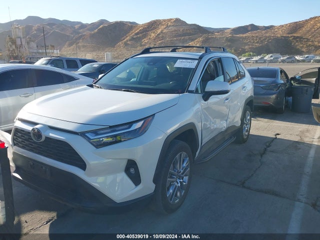 Toyota Rav4 Xle Premium 2022 2T3C1RFV9NW230642 Image 2