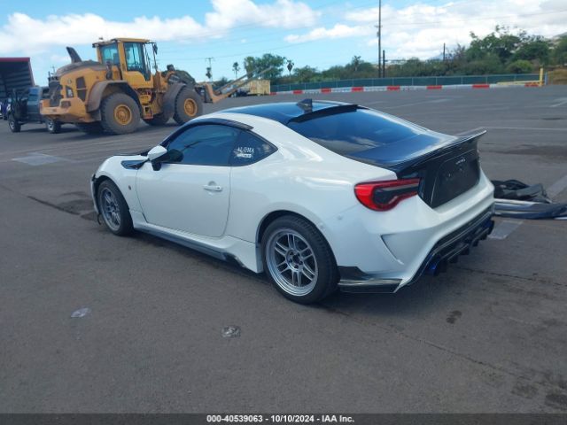 JF1ZNAA10H8701002 Toyota 86