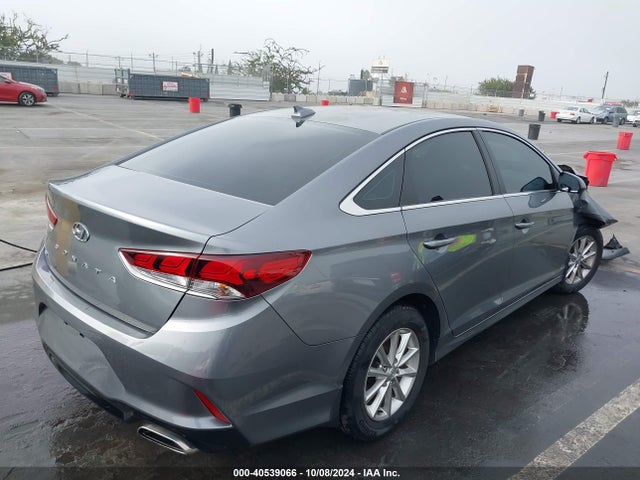 Hyundai SONATA SE 2018 5NPE24AF4JH672481 Image 4