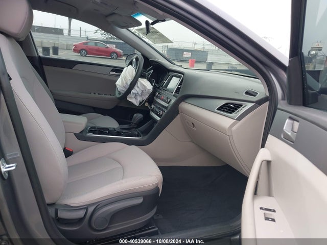 Hyundai SONATA SE 2018 5NPE24AF4JH672481 Image 5