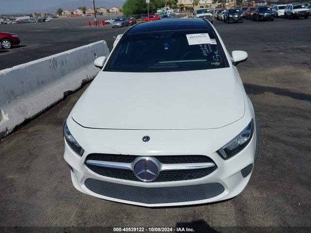 Mercedes-Benz A 220 2019 WDD3G4EB0KW020779 Image 12