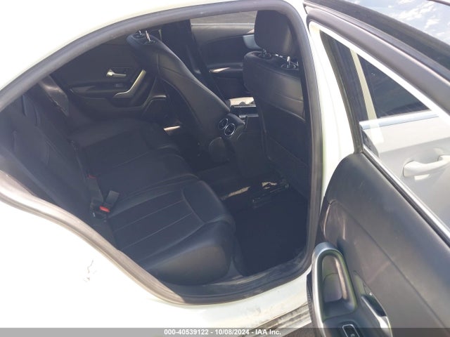 Mercedes-Benz A 220 2019 WDD3G4EB0KW020779 Image 8