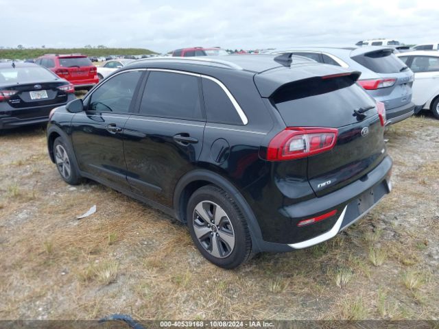 KNDCB3LC8H5039514 KIA NIRO LX