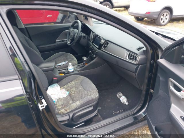 KNDCB3LC8H5039514 KIA NIRO LX