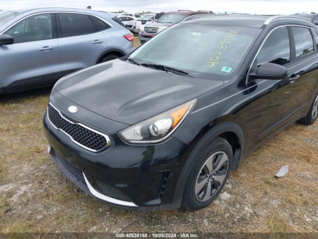KNDCB3LC8H5039514 KIA NIRO LX