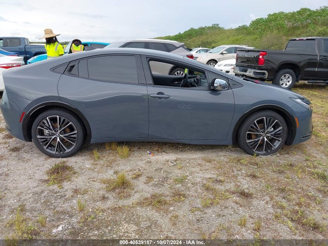 Toyota PRIUS XLE 2024 JTDACAAU7R3030837 Image 13