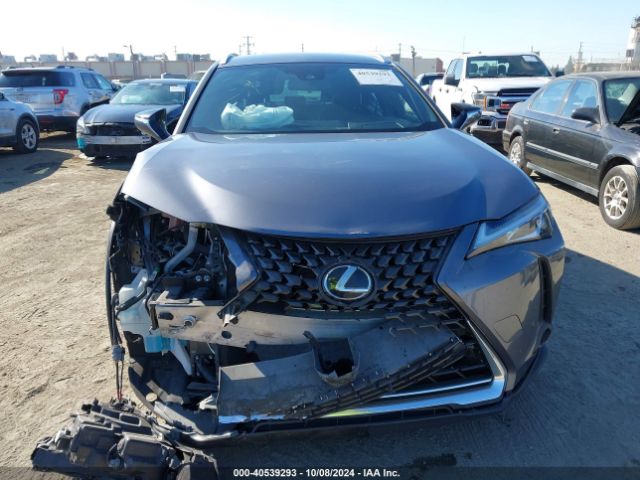 JTHX3JBH2M2042130 Lexus UX 200