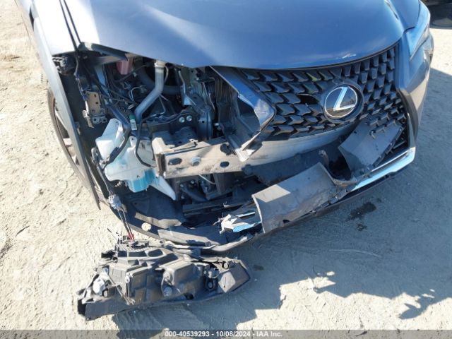 JTHX3JBH2M2042130 Lexus UX 200