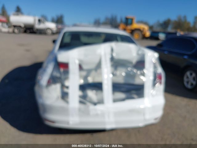 3VW2B7AJ4JM219994 Volkswagen Jetta 1.4t S