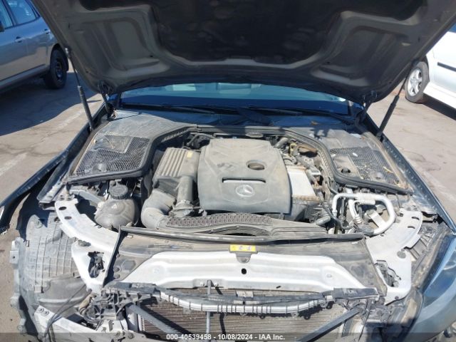 55SWF4JB1HU230982 Mercedes-Benz C 300 Luxury/sport