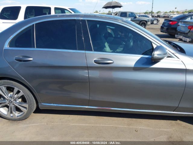 55SWF4JB1HU230982 Mercedes-Benz C 300 Luxury/sport