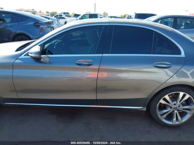 55SWF4JB1HU230982 Mercedes-Benz C 300 Luxury/sport