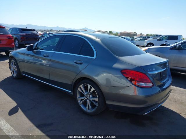 55SWF4JB1HU230982 Mercedes-Benz C 300 Luxury/sport