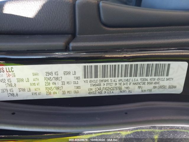 1C4RJFAG2HC679766 Jeep Grand Cherokee Laredo 4x4