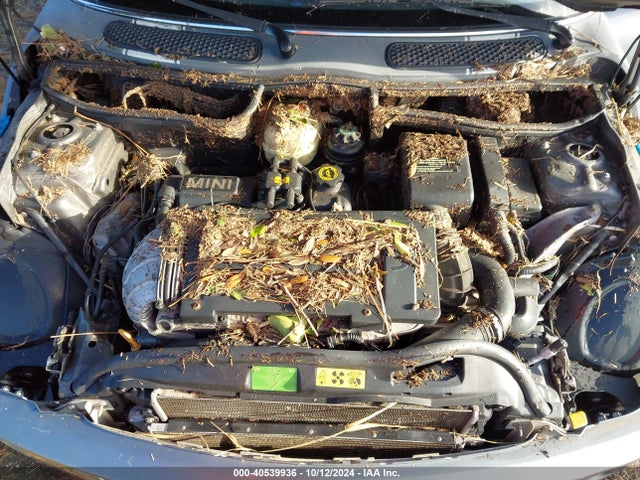 2005 MINI COOPER S WMWRH33505TF85533 Photo 9