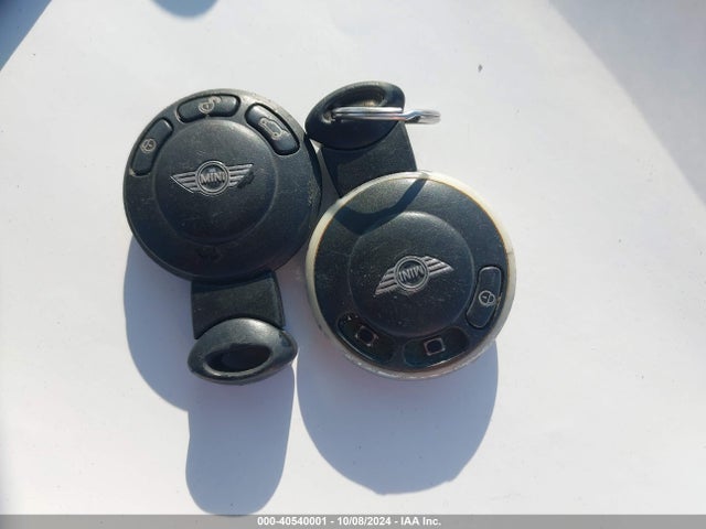 2007 MINI COOPER WMWMF33517TL78892 Photo 10
