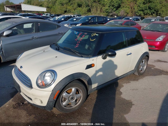 2007 MINI COOPER WMWMF33517TL78892 Photo 1