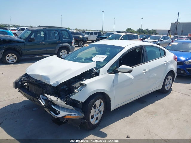 KIA FORTE LX 2017 3KPFK4A7XHE016765 Image 2