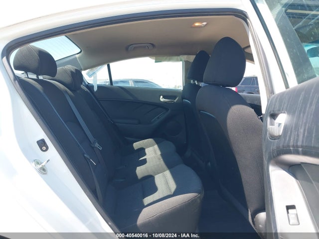 KIA FORTE LX 2017 3KPFK4A7XHE016765 Image 8