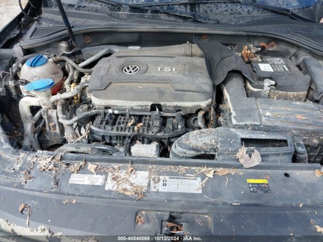 1VWAT7A30HC043497 Volkswagen Passat 1.8t S