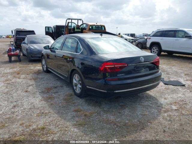 1VWAT7A30HC043497 Volkswagen Passat 1.8t S