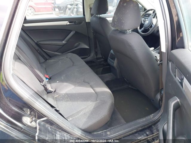 1VWAT7A30HC043497 Volkswagen Passat 1.8t S