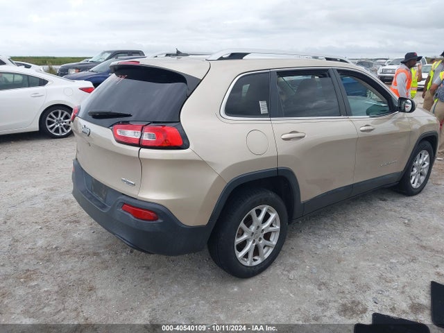 Jeep Cherokee Latitude 2015 1C4PJLCB0FW620847 Image 4