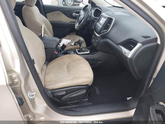 Jeep Cherokee Latitude 2015 1C4PJLCB0FW620847 Image 5